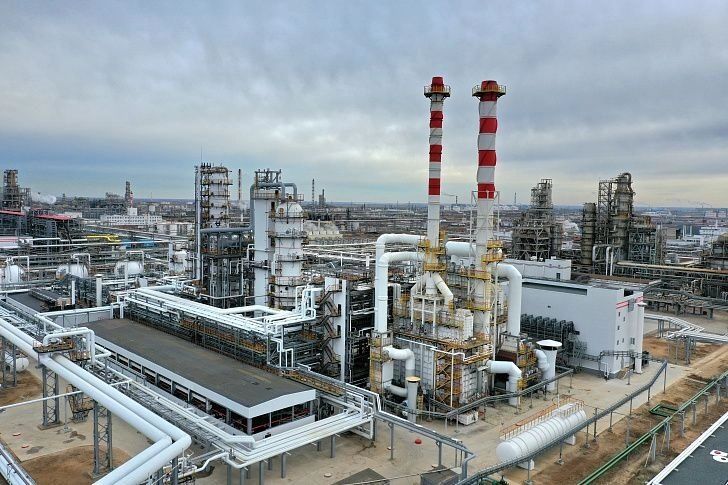 Бензин и дизель выше 70 ₽. Что происходит с топливным рынком в России и что дальше