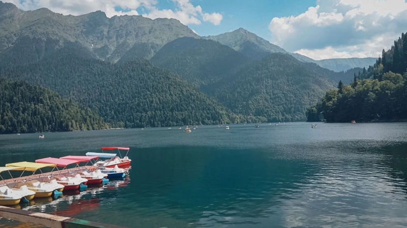 Бюджетный отдых на море с детьми: куда слетать, чтобы не разориться