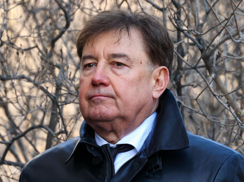 &laquo;Ъ&raquo;: обвиняемый в коррупции и связях с ОПГ глава Совета судей РФ Момотов не заплатил налоги на 500 млн рублей
