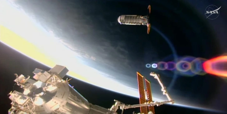 С опозданием на сутки: &laquo;проблемный&raquo; грузовой корабль Cygnus XL пристыковался к МКС