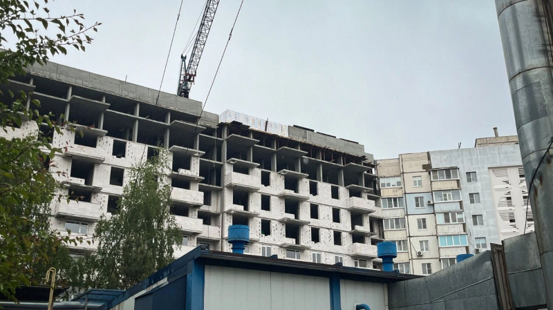 Семейным &mdash; покупать, а бездетным &mdash; ждать два года. Рынок недвижимости осенью-2025