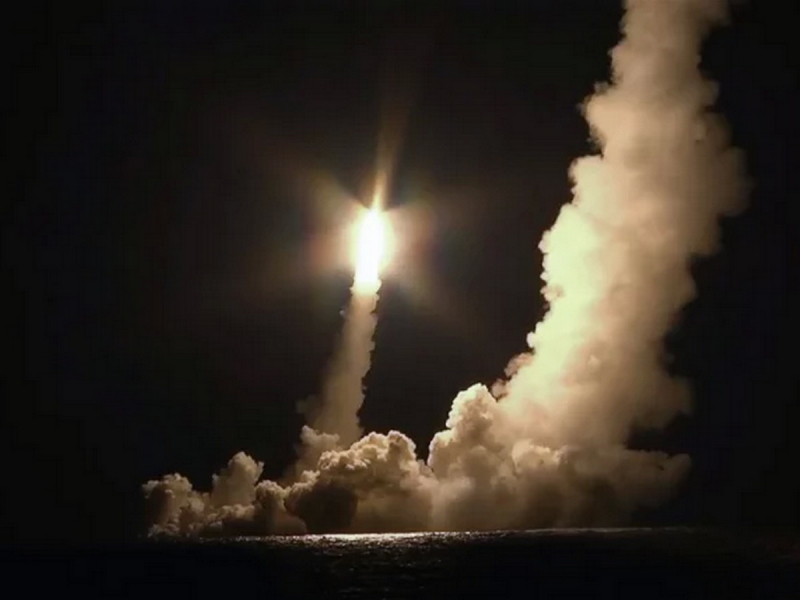 СМИ: Россия готова применить в зоне СВО &laquo;Орешник-2&raquo; &mdash; Зеленский в панике