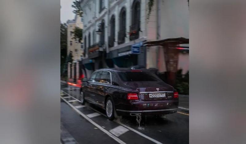 В Москве заметили эксклюзивный Aurus Филиппа Киркорова минимум за 25 млн рублей