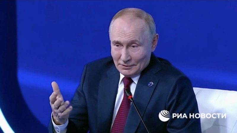 Кокошник как оберег: Россия обрела еще один скрепный символ. Теперь &mdash; для женщин