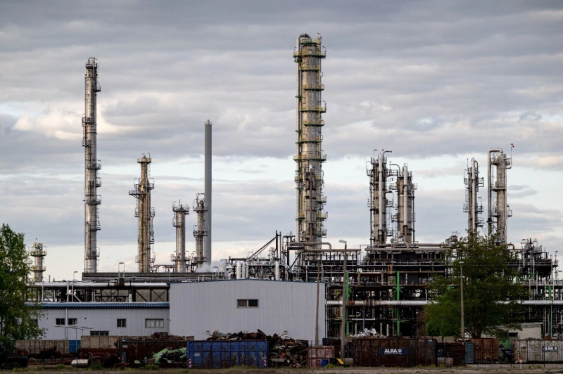 Кто купит российскую нефть? Как изменится мировой рынок после новых санкций США