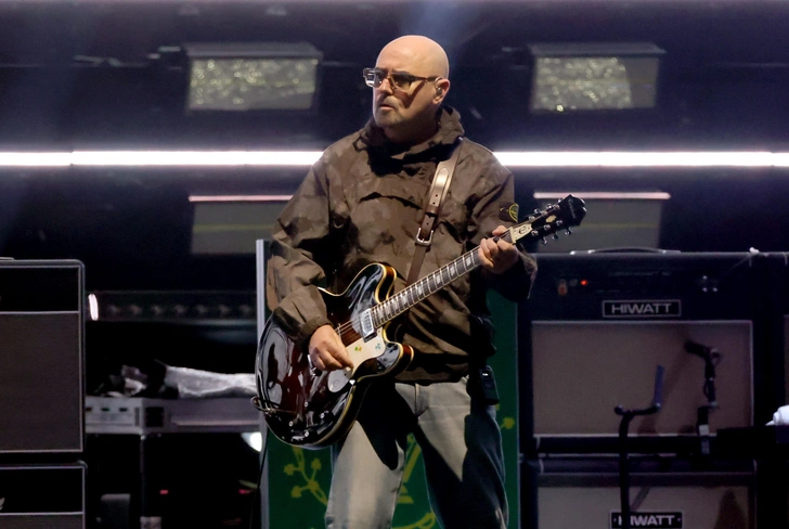 Легендарный гитарист Oasis Пол &laquo;Bonehead&raquo; Артурс объявил о своём диагнозе. Он пропустит часть тура из-за лечения рака