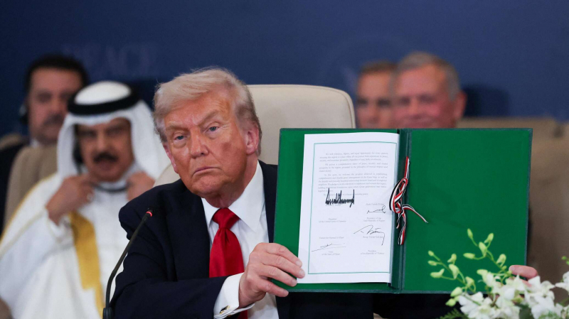 Трамп подписал мирную сделку по Газе и заявил, что Третьей мировой не будет
