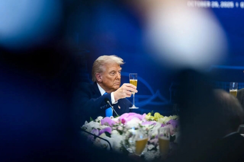 Трамп рассчитывает на помощь Китая в &laquo;сделке&raquo; по Украине. Получит ли он ее?