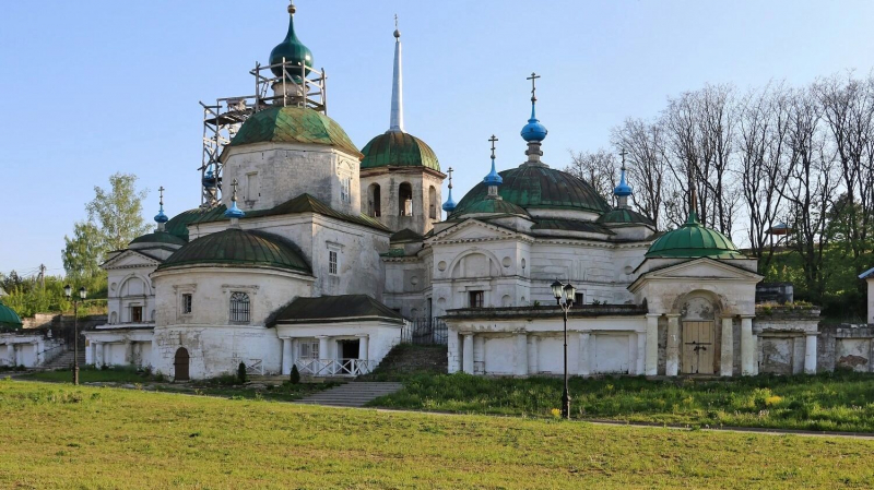 В отпуск осенью в Тверскую глубинку. Три города, паровоз и каменоломни