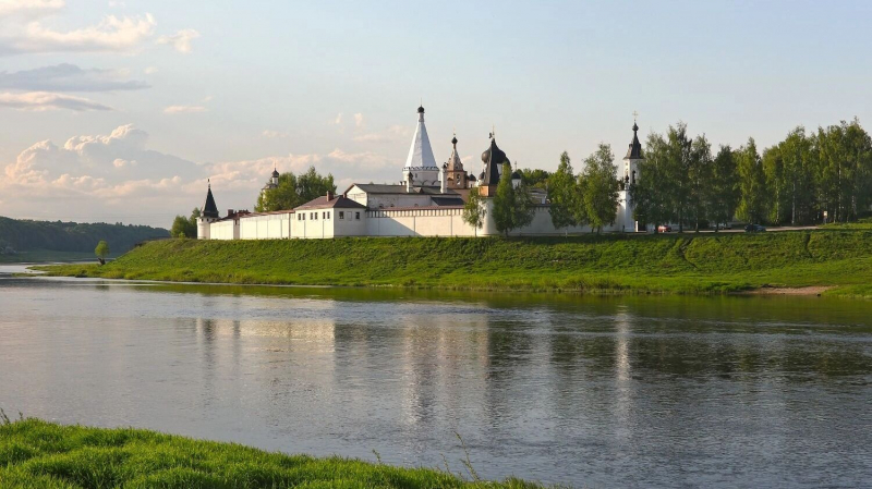 В отпуск осенью в Тверскую глубинку. Три города, паровоз и каменоломни
