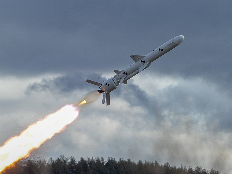WSJ: США передадут Украине разведданные и ракеты для ударов вглубь России