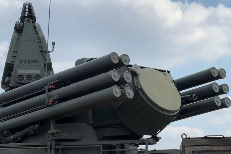 За ночь расчёты ПВО уничтожили 41 украинский беспилотник над регионами России