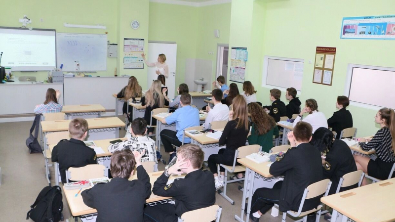 Двоечникам &mdash; не место в вузах: россияне предлагают поднять порог по ЕГЭ до 60 баллов