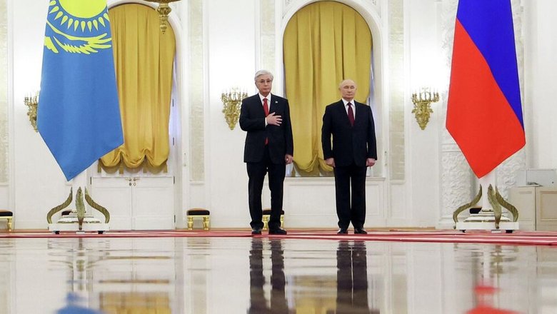 Путин принял приглашение Токаева посетить Казахстан в следующем году