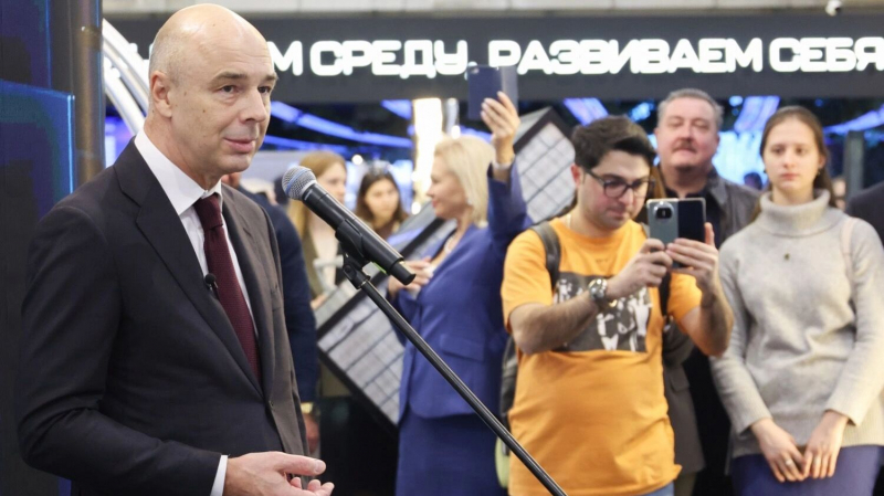 Россияне, сдавайте деньги в кассу: экспорт нефти и газа не может прокормить страну