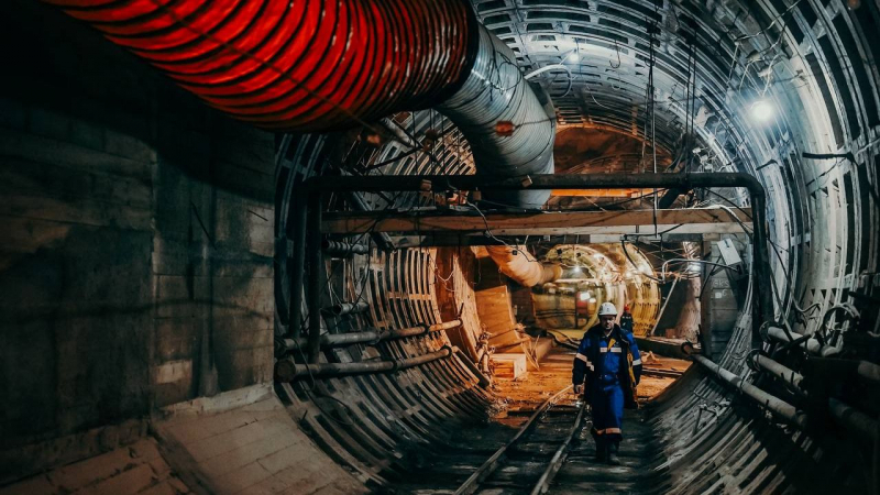 Сроки ввода новых станций метро в Петербурге сдвинули сразу на несколько лет